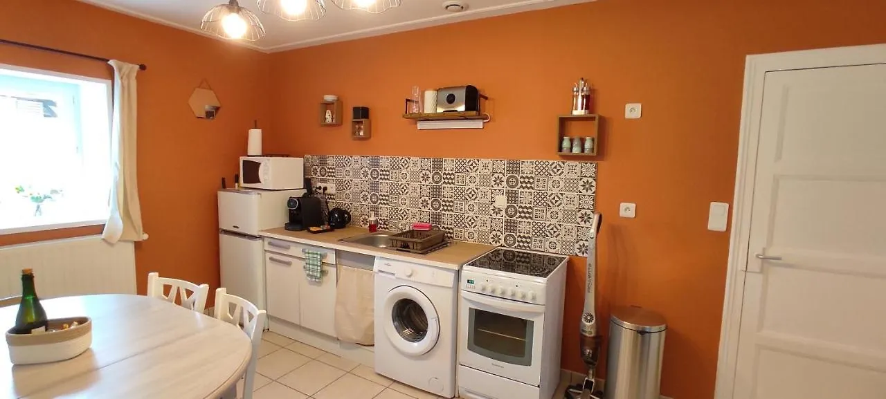 Gite - Les Pivoines - Les Jardins De Kerellec - 20Min De La Mer 4 A 6 Personnes Terrasse Jacuzzi Plouvorn 0*,