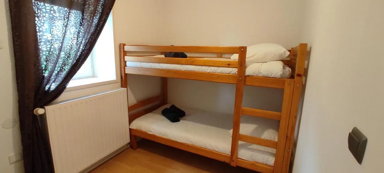 Holiday home Gite - Les Pivoines - Les Jardins De Kerellec - 20Min De La Mer 4 A 6 Personnes Terrasse Jacuzzi Plouvorn France