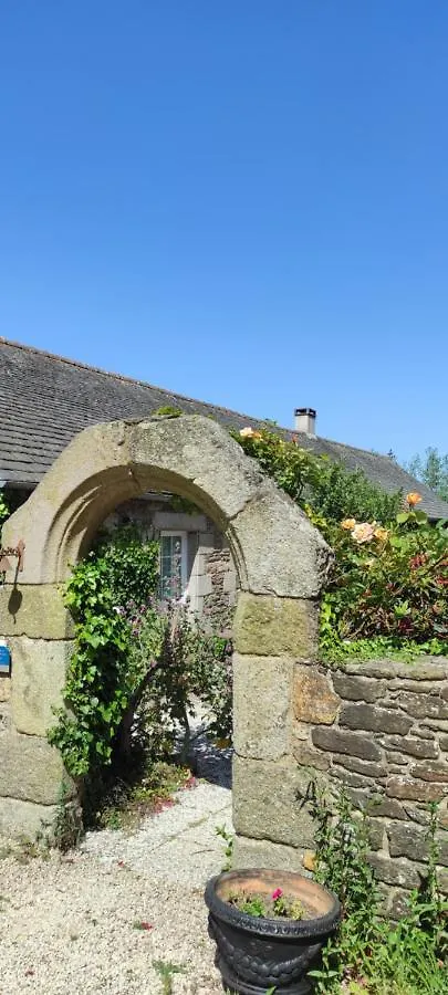 Gite - Les Pivoines - Les Jardins De Kerellec - 20Min De La Mer 4 A 6 Personnes Terrasse Jacuzzi Plouvorn Holiday home