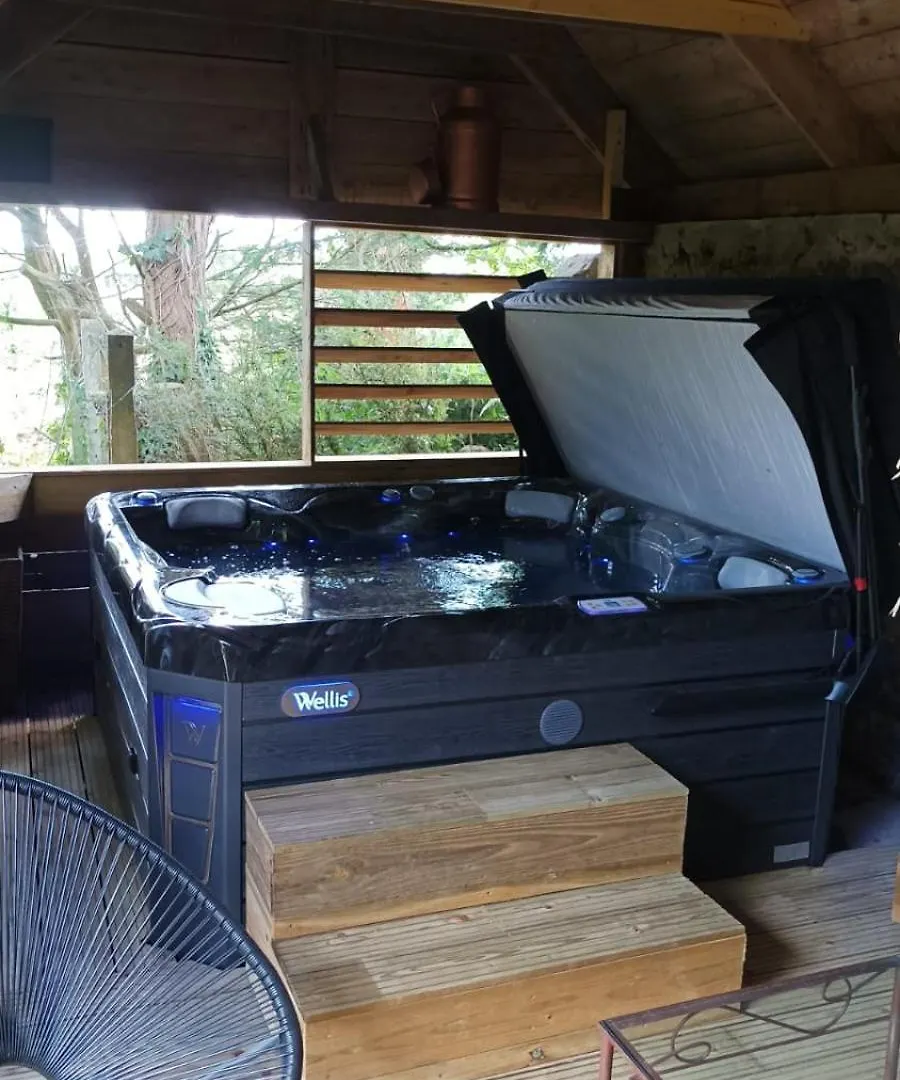 Gite - Les Pivoines - Les Jardins De Kerellec - 20Min De La Mer 4 A 6 Personnes Terrasse Jacuzzi Plouvorn Holiday home